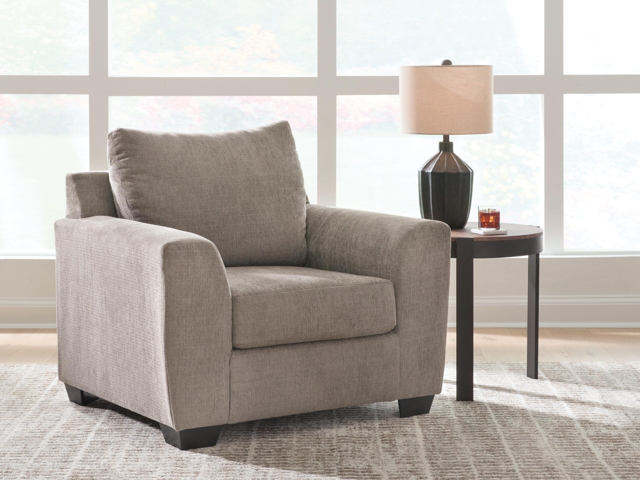 778a4d0c2c4e039e4f79997cca937bfc Loreo Chair - Image 1
